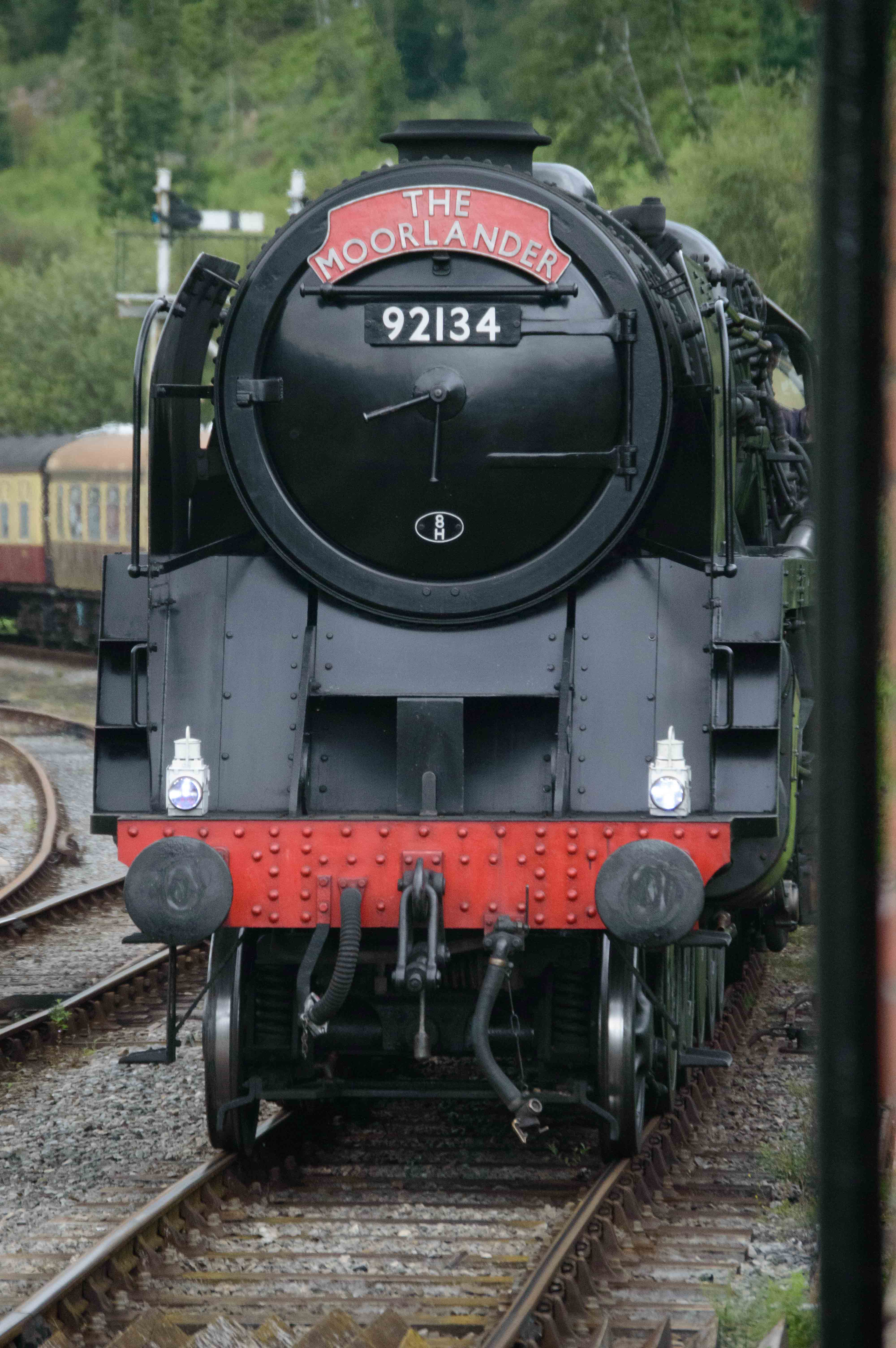 9213 approaching Levisham Signal Box